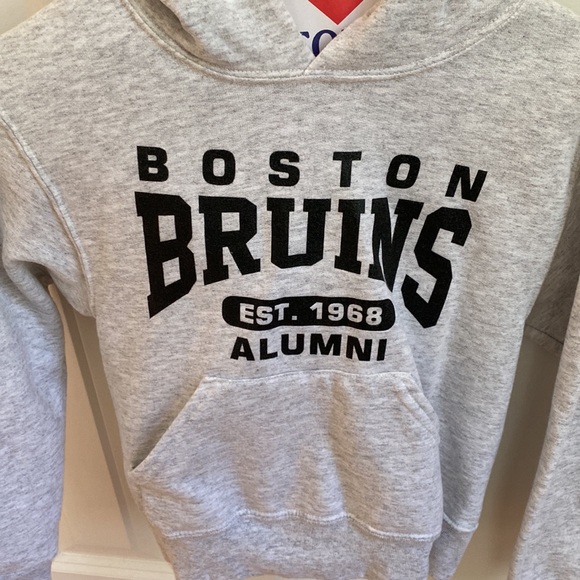 Boston Bruin Alumni sweatshirt - Picture 2 of 3